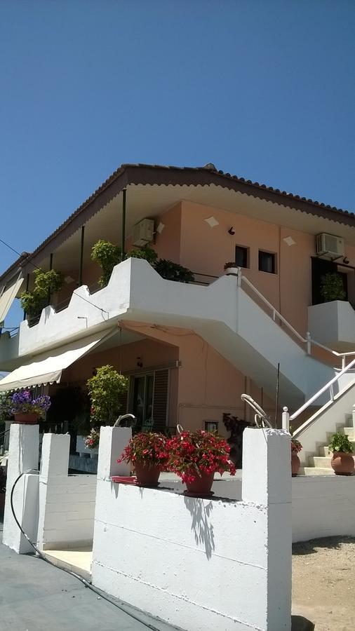 Kostas Christos Rooms Ammoudia Exterior photo